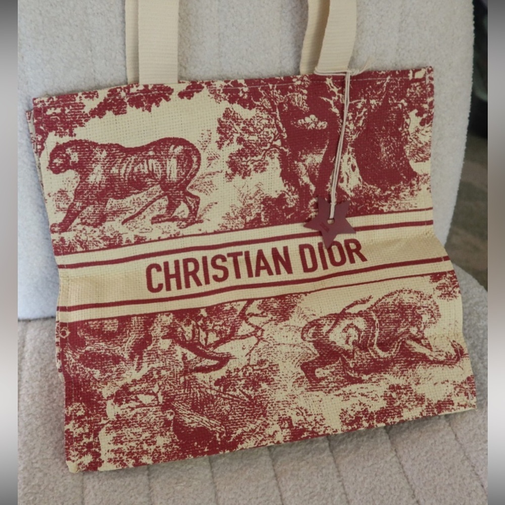 Dior Tote Bag in Burgundy and Cream - Picture 2 of 7